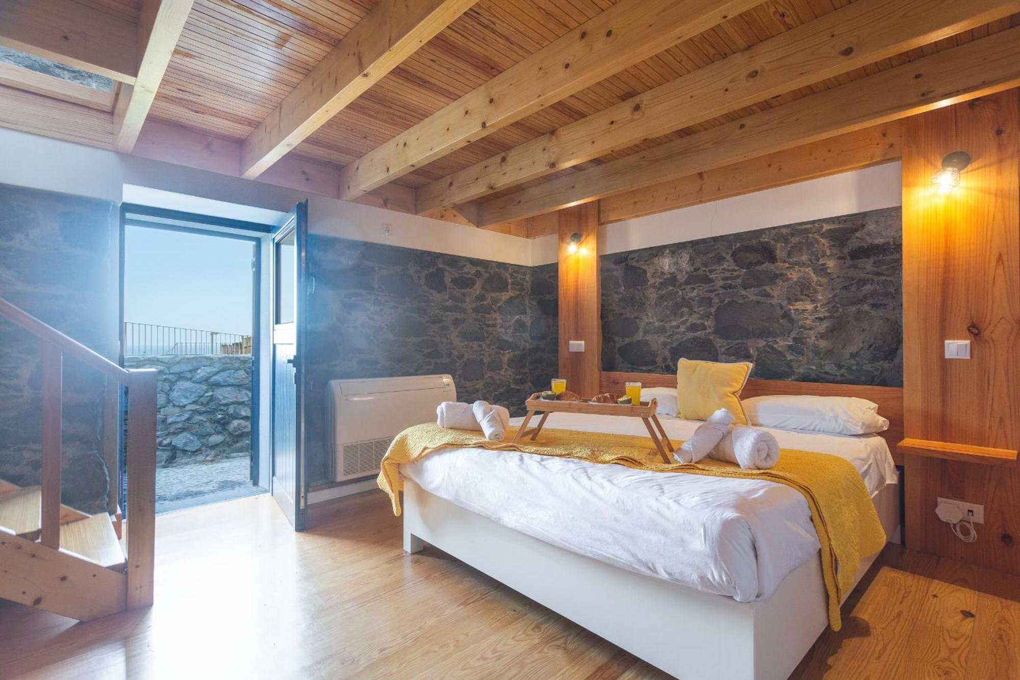 Casa Das Escaleiras By Atlantic Holiday 莫尼兹港 外观 照片